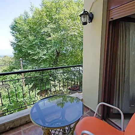 Nostos Hotel 2*