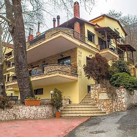 Nostos Hotel 2*