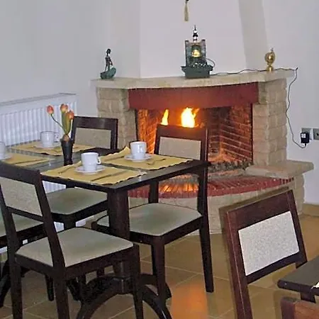 Nostos Hotel 2*