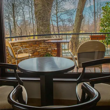 Отель Nostos 2*