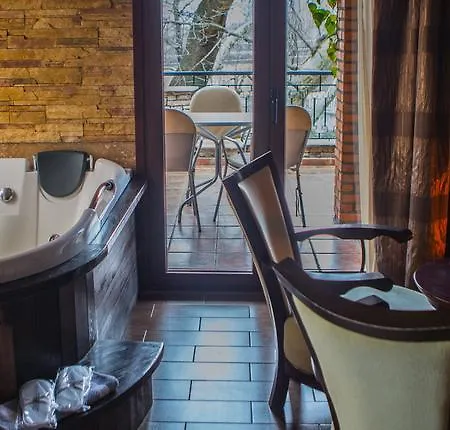 Отель Nostos 2*