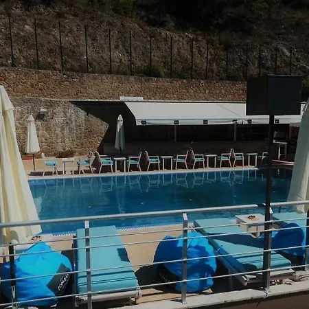 Nostos Hotel 2*