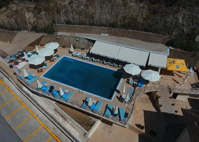 Nostos Hotel Káto Loutrákion