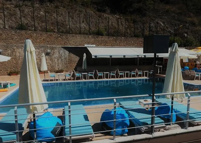 νόστος Ξενοδοχείο 2*